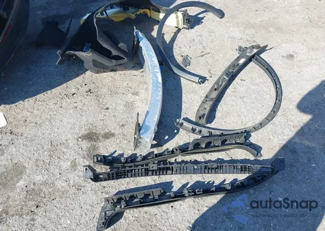 2022 Tesla Model Y Long Range Dual Motor All-Wheel Drive из США, поврежденный, VIN 7SAYGDEE0NA017917